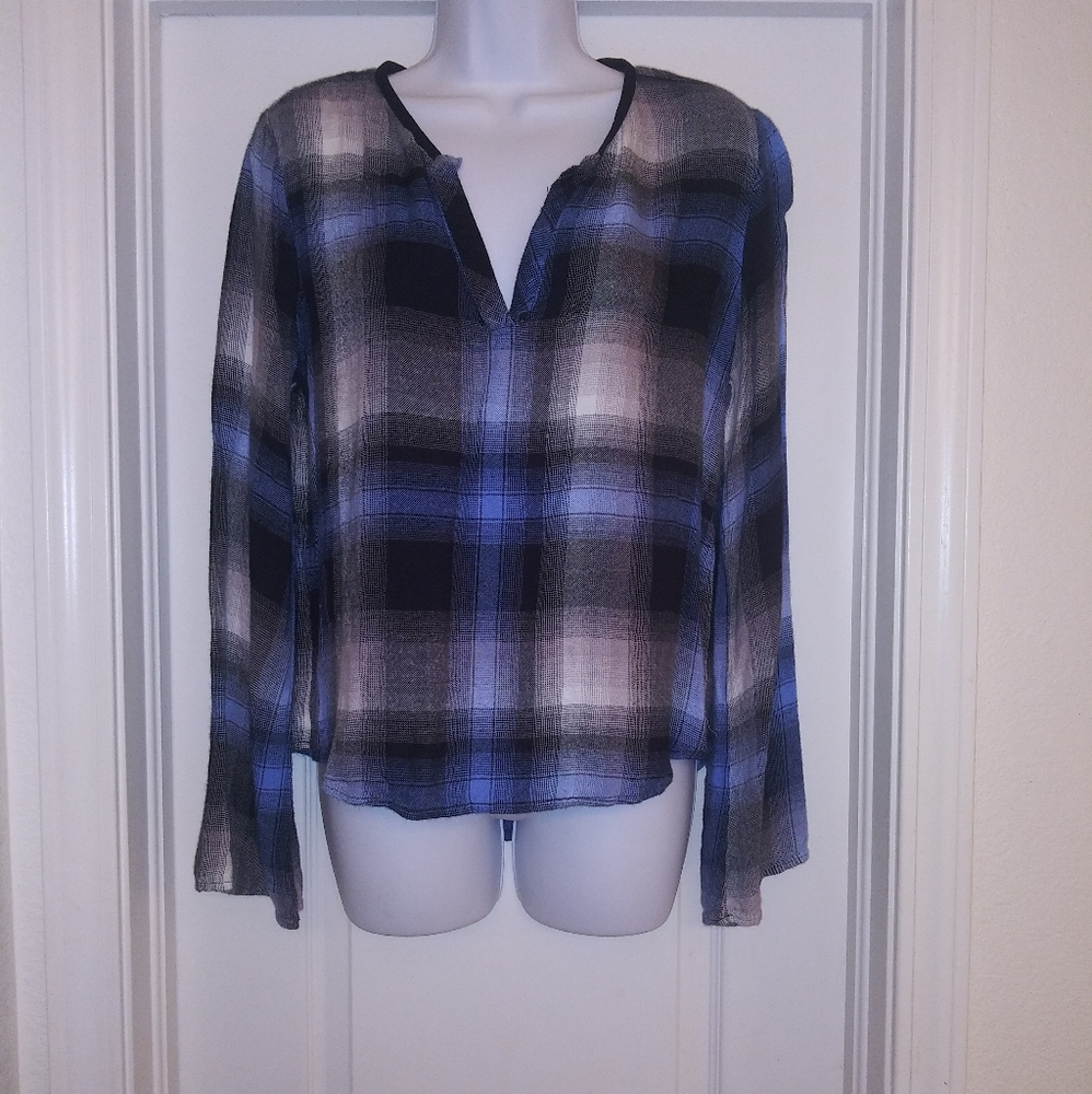 Cloth And Stone Plaid V Neck Pullover
